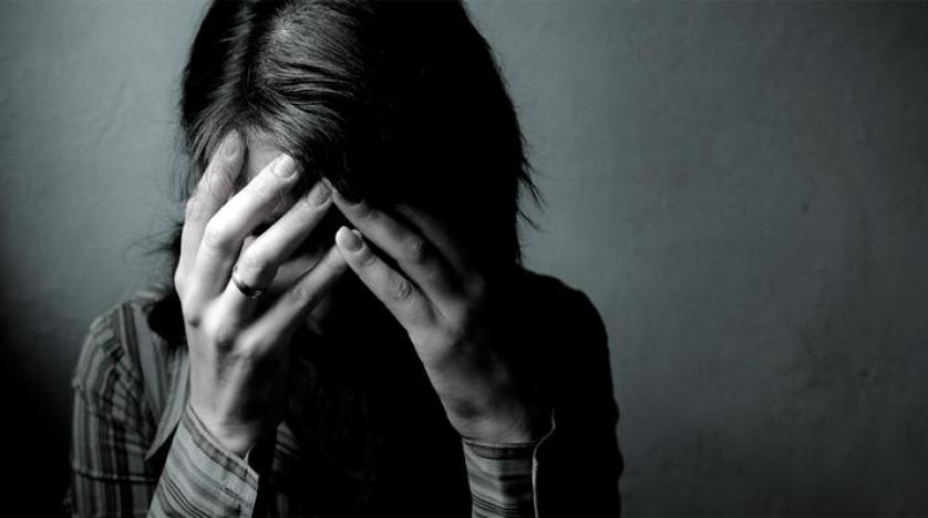 ما هي علامات الاكتئاب عند المرأة؟